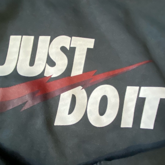 Boys- Sz-4- 4 piece Bundle- Tommy Bahama , Gap lined pants- Nike,Converse- Sz-4 - Picture 14 of 16